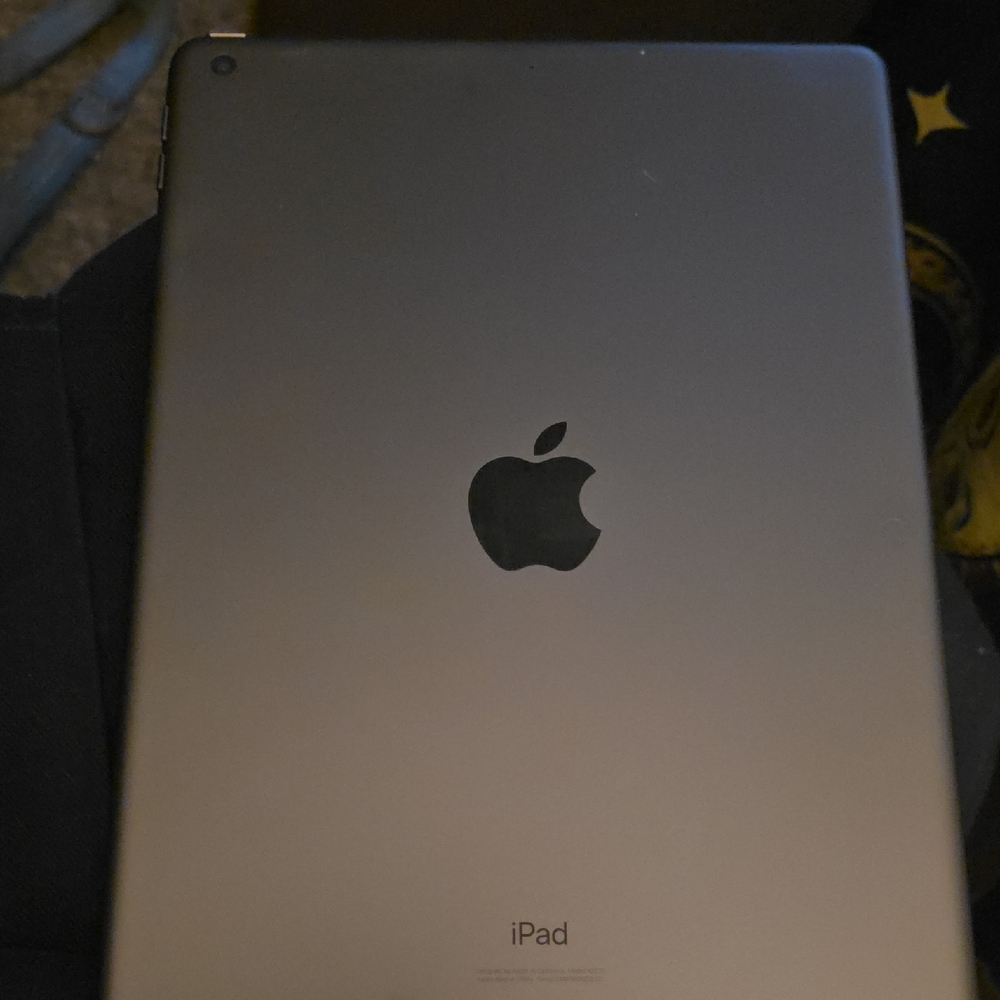Apple iPad 9th Generation - Elegant Space Grey Tablet